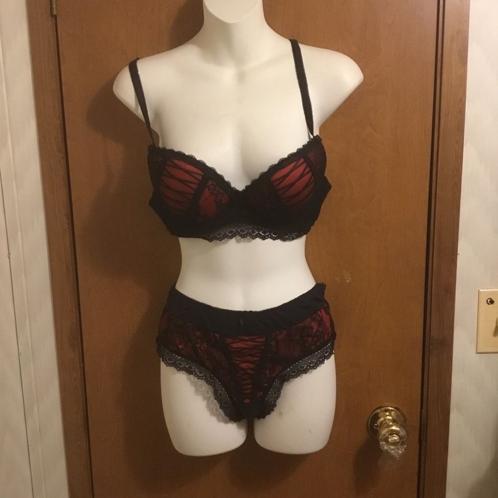Chic Black and Red Lace Bra and panty Set 38 C